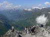 Pohled z Dalsnibby skoro 1 500 dol na Gierangerfjord