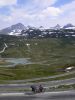 Serpentiny na Sognefjell, vzadu poho Jotunheimen